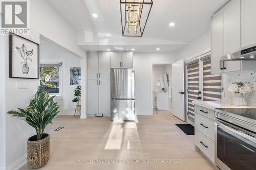 Upper - 63 Port Street W, Mississauga, ON - Indoor Photo Showing Kitchen