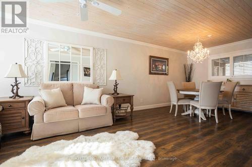 214 Sutherland Crescent, Cobourg, ON - Indoor Photo Showing Living Room