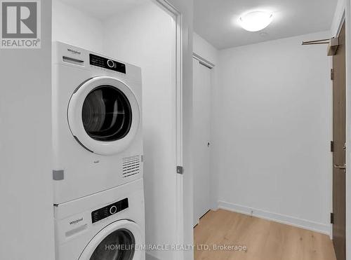 385 Winston Road, Grimsby, ON - Indoor Photo Showing Laundry Room