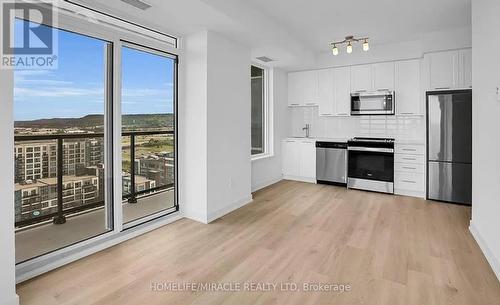 385 Winston Road, Grimsby, ON - Indoor Photo Showing Kitchen