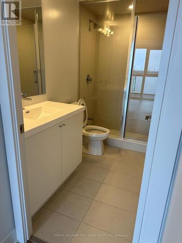 604 - 2550 Simcoe Street N, Oshawa (Windfields), ON - Indoor Photo Showing Bathroom