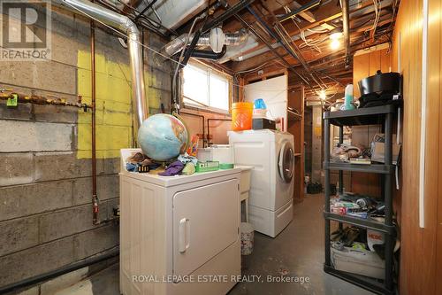 207 Lee Avenue, Whitby, ON - Indoor Photo Showing Laundry Room