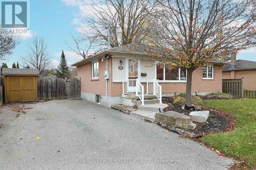 207 Lee Avenue, Whitby, ON - Outdoor