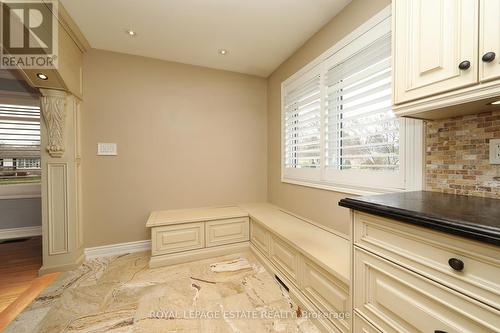 207 Lee Avenue, Whitby, ON - Indoor Photo Showing Other Room