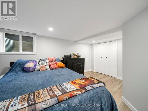 206 Mary Street, Orillia, ON - Indoor Photo Showing Bedroom