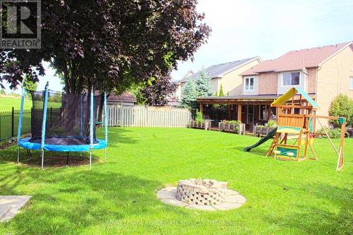 5153 Bunton Crescent, Burlington, ON - Outdoor With Deck Patio Veranda With Backyard