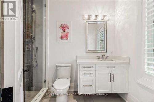 122 Sybella Drive, Oakville, ON - Indoor Photo Showing Bathroom