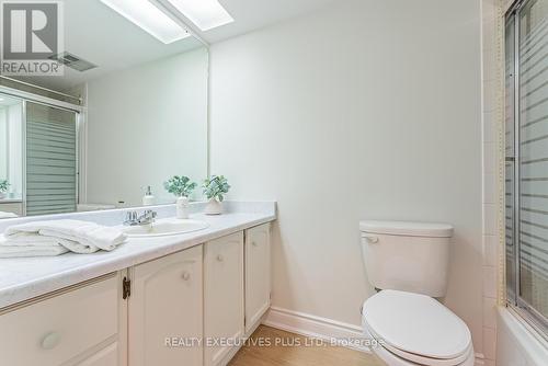 202 - 2175 Marine Drive, Oakville, ON - Indoor Photo Showing Bathroom