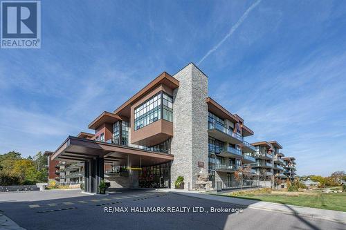 Gr42 - 1575 Lakeshore Road W, Mississauga, ON - Outdoor