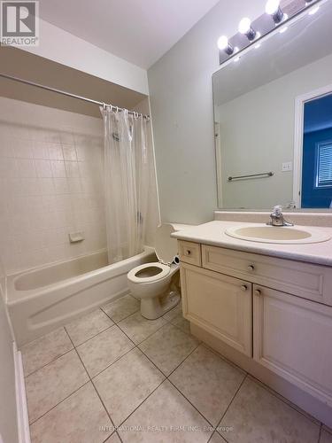 2176 Highcliffe Way, Oakville, ON - Indoor Photo Showing Bathroom