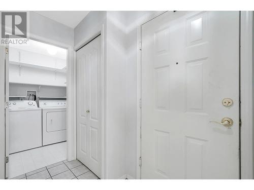 933 Harvey Avenue Unit# 110, Kelowna, BC - Indoor Photo Showing Laundry Room