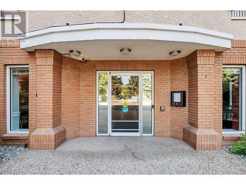 933 Harvey Avenue Unit# 110, Kelowna, BC - Outdoor With Exterior