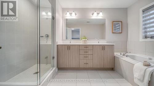 320 Bismark Drive, Cambridge, ON - Indoor Photo Showing Bathroom