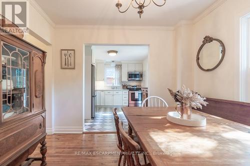 94 Queensdale Avenue E, Hamilton, ON - Indoor Photo Showing Dining Room