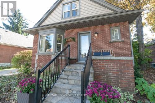 94 Queensdale Avenue E, Hamilton, ON - Outdoor With Exterior