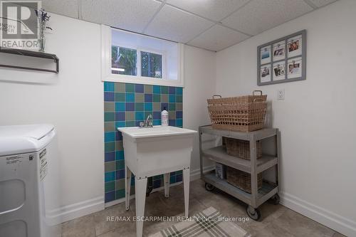 94 Queensdale Avenue E, Hamilton, ON - Indoor Photo Showing Laundry Room