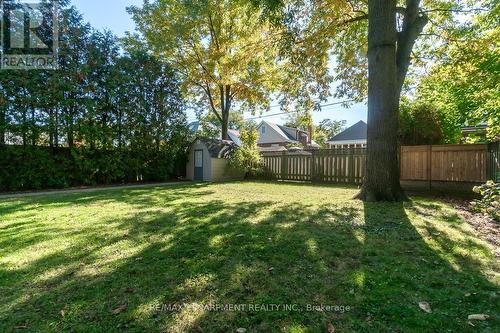 94 Queensdale Avenue E, Hamilton, ON - Outdoor With Backyard