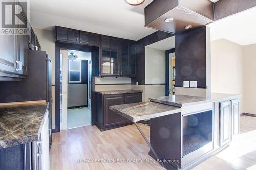 5 Porter Avenue, Haldimand, ON - Indoor Photo Showing Kitchen