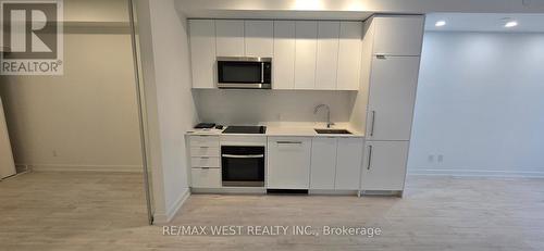 428 - 181 Sheppard Ave Avenue S, Toronto, ON - Indoor