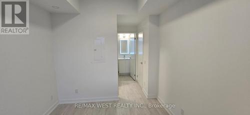 428 - 181 Sheppard Ave Avenue S, Toronto, ON - Indoor Photo Showing Other Room