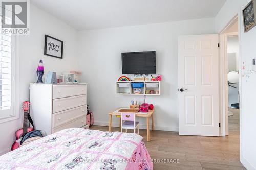 46 Kinross Street, Haldimand, ON - Indoor Photo Showing Bedroom