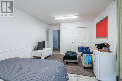 46 Kinross Street, Haldimand, ON - Indoor Photo Showing Bedroom