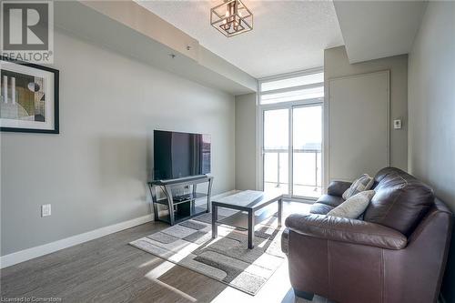 150 Water Street N Unit# 307, Cambridge, ON - Indoor Photo Showing Living Room