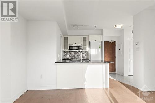 316 Bruyere Street Unit#317, Ottawa, ON - Indoor Photo Showing Kitchen