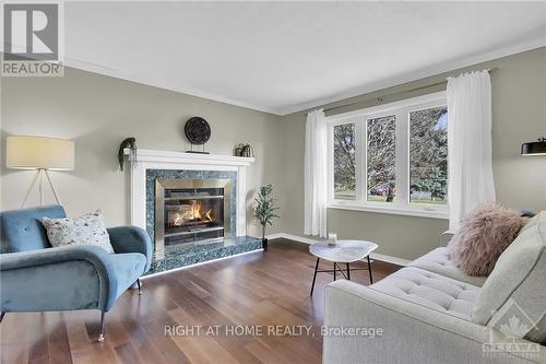 1284 Ben Royal Avenue, Ottawa, ON - Indoor Photo Showing Living Room With Fireplace