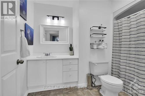 1284 Ben Royal Avenue, Ottawa, ON - Indoor Photo Showing Bathroom