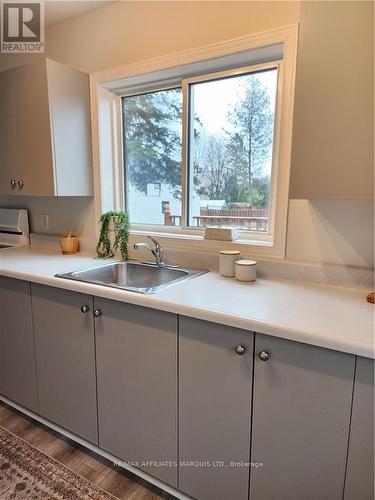 14 Oak Street, South Glengarry, ON - Indoor Photo Showing Kitchen With Double Sink