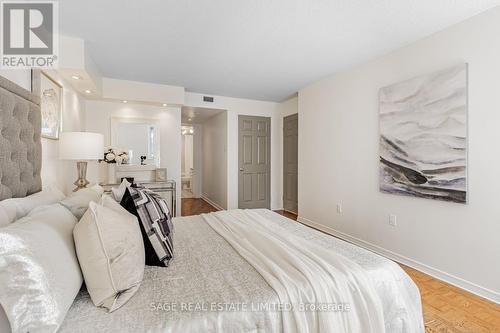 1007 - 360 Bloor Street E, Toronto, ON - Indoor Photo Showing Bedroom