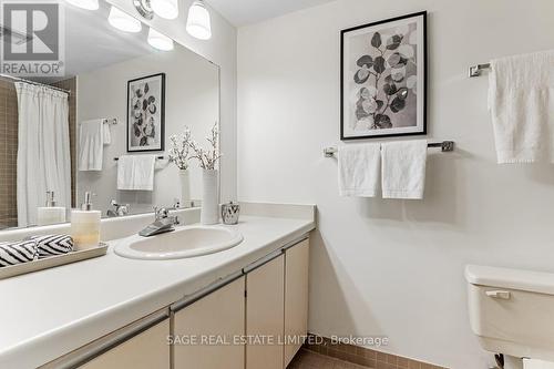 1007 - 360 Bloor Street E, Toronto, ON - Indoor Photo Showing Bathroom