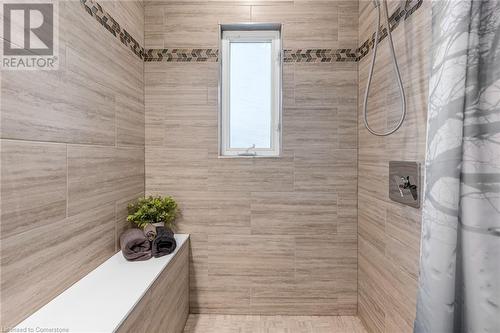 155 Walter Avenue S, Hamilton, ON - Indoor Photo Showing Bathroom