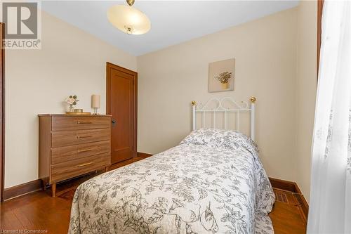 155 Walter Avenue S, Hamilton, ON - Indoor Photo Showing Bedroom