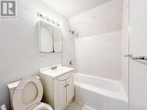 137 - 34 Venetian Crescent, Toronto, ON - Indoor Photo Showing Bathroom