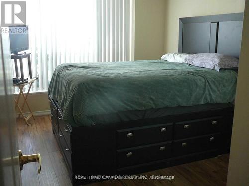 1406 - 4879 Kimbermount Avenue, Mississauga, ON - Indoor Photo Showing Bedroom