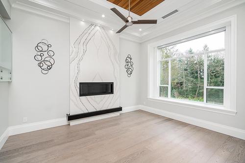 9065 164 Street, Surrey, BC - Indoor Photo Showing Other Room