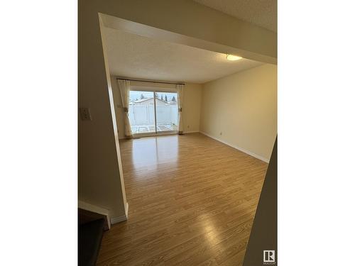 11540 139 Av Nw, Edmonton, AB - Indoor Photo Showing Other Room