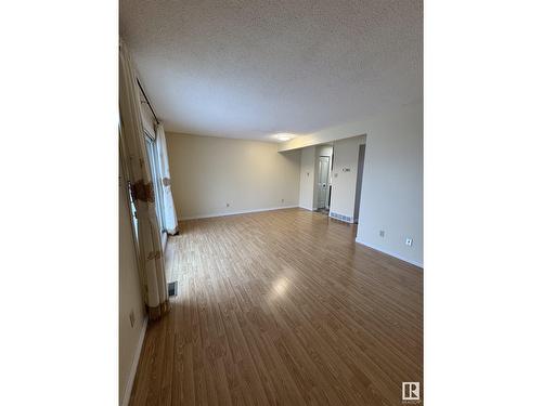 11540 139 Av Nw, Edmonton, AB - Indoor Photo Showing Other Room