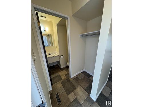 11540 139 Av Nw, Edmonton, AB - Indoor