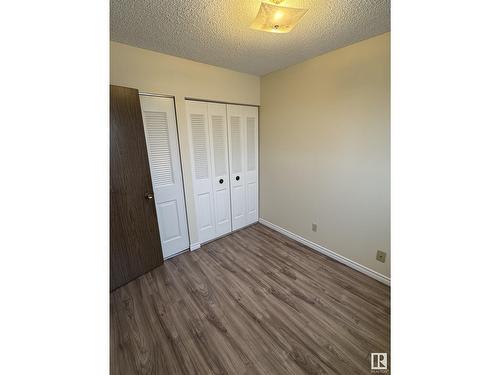 11540 139 Av Nw, Edmonton, AB - Indoor Photo Showing Other Room