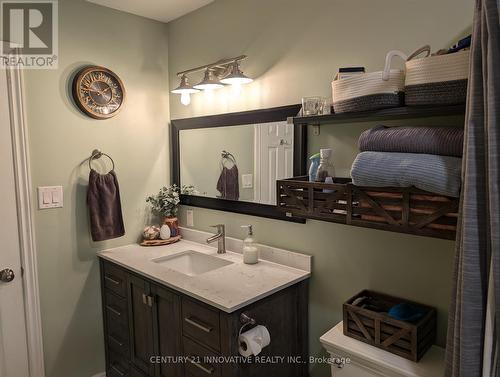 7326 Redfox Road, Mississauga, ON - Indoor Photo Showing Bathroom