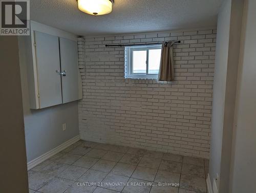 7326 Redfox Road, Mississauga, ON - Indoor Photo Showing Other Room