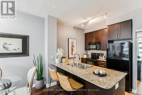 3010 - 4070 Confederation Parkway, Mississauga, ON - Indoor Photo Showing Kitchen With Stainless Steel Kitchen With Double Sink