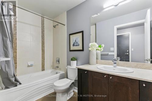 3010 - 4070 Confederation Parkway, Mississauga, ON - Indoor Photo Showing Bathroom