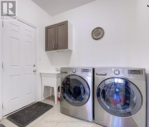 22 Kawana Road W, Brampton, ON - Indoor Photo Showing Laundry Room