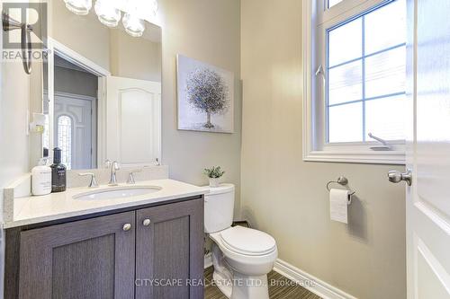 22 Kawana Road W, Brampton, ON - Indoor Photo Showing Bathroom