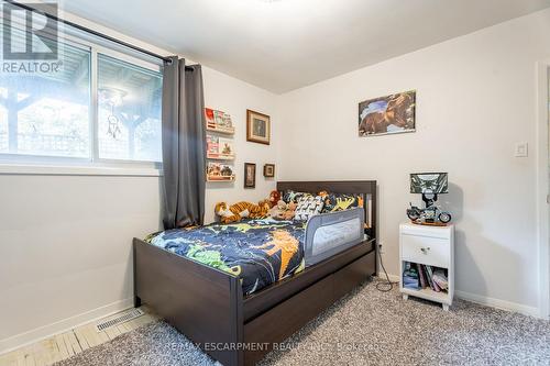 6 Arcade Crescent, Hamilton, ON - Indoor Photo Showing Bedroom