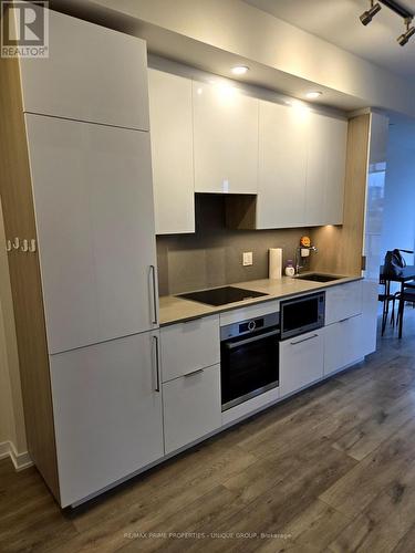 905 - 28 Freeland Street, Toronto, ON - Indoor Photo Showing Kitchen